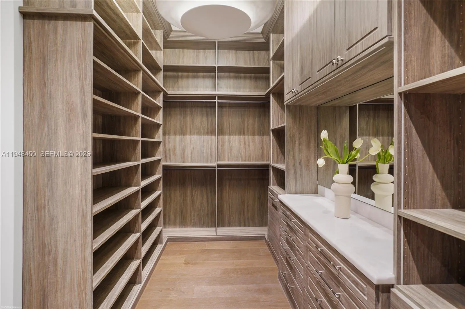 Property photo 326