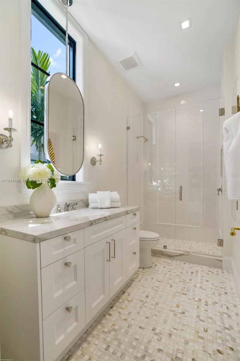 Property photo 341