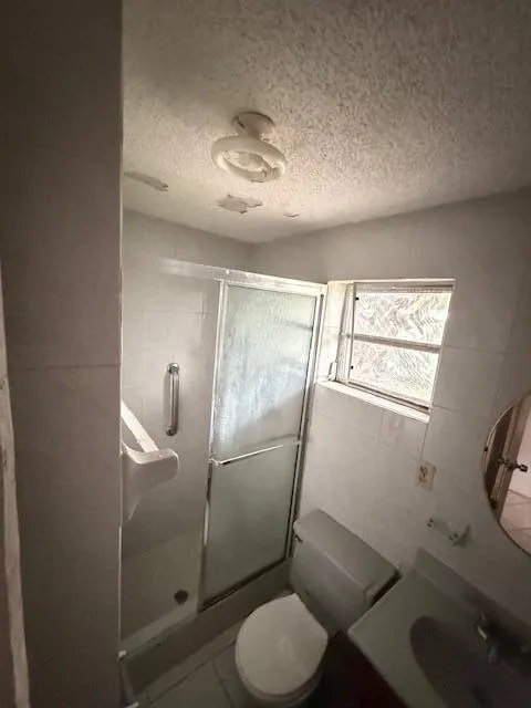 6309 bath 3
