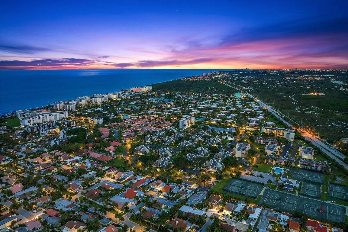 031-1605US1N-Jupiter-FL-33477-SMALL