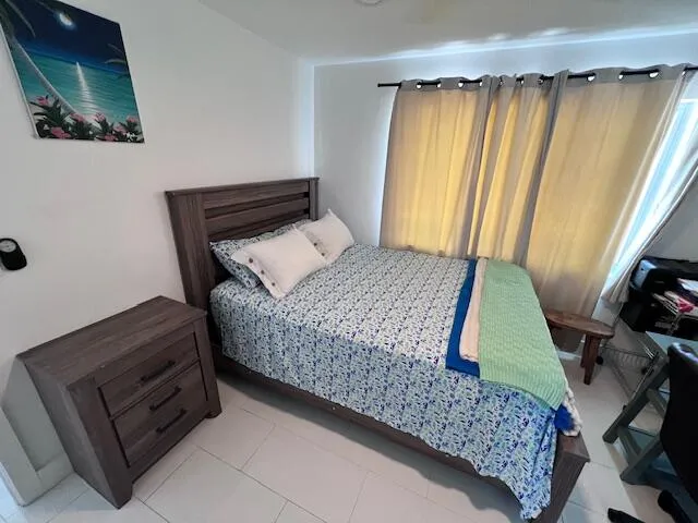 MASTER with Full Bed, sheets, pillows!