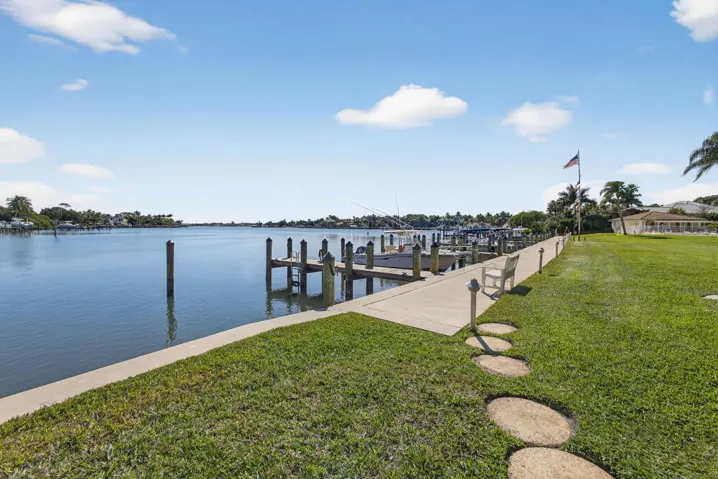 Docks