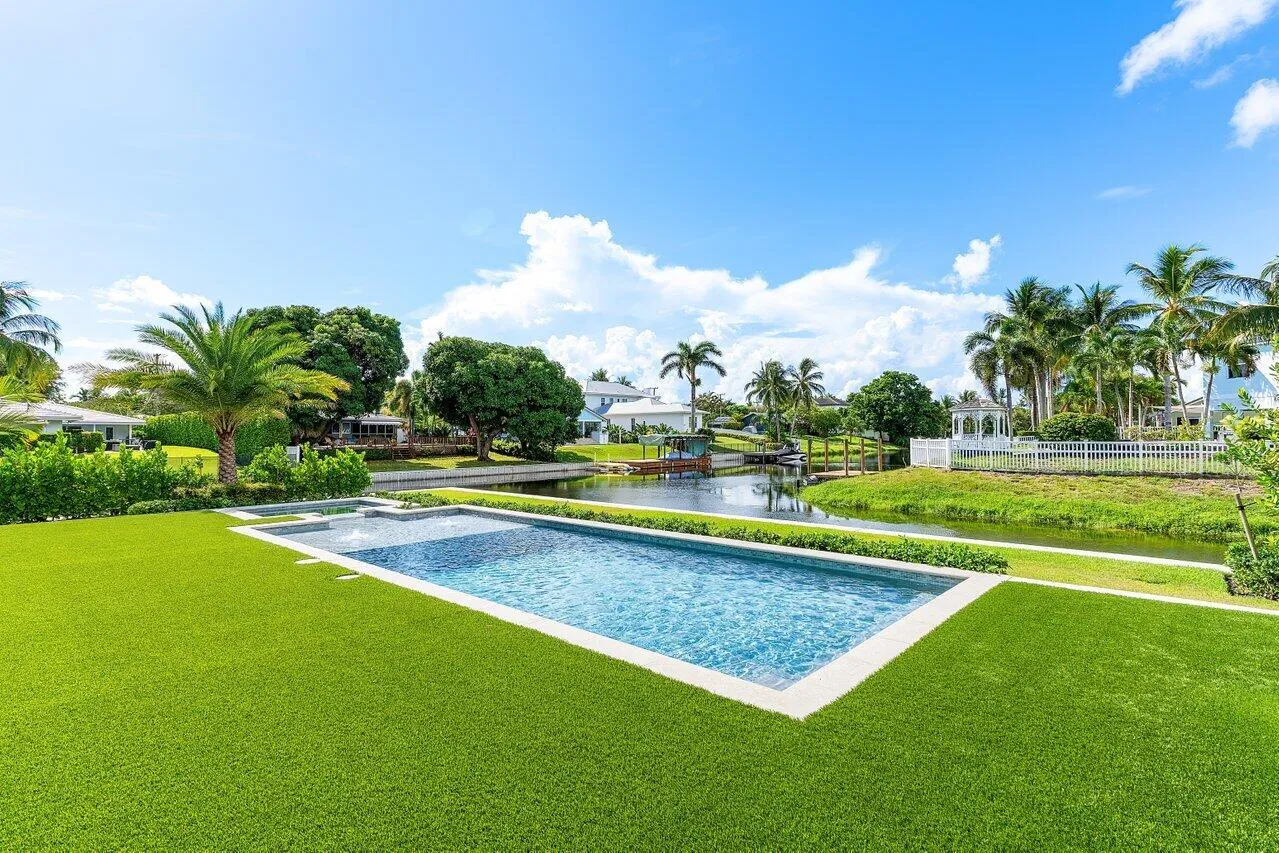 062-830LakeShoreDrive-DelrayBeach-FL-334