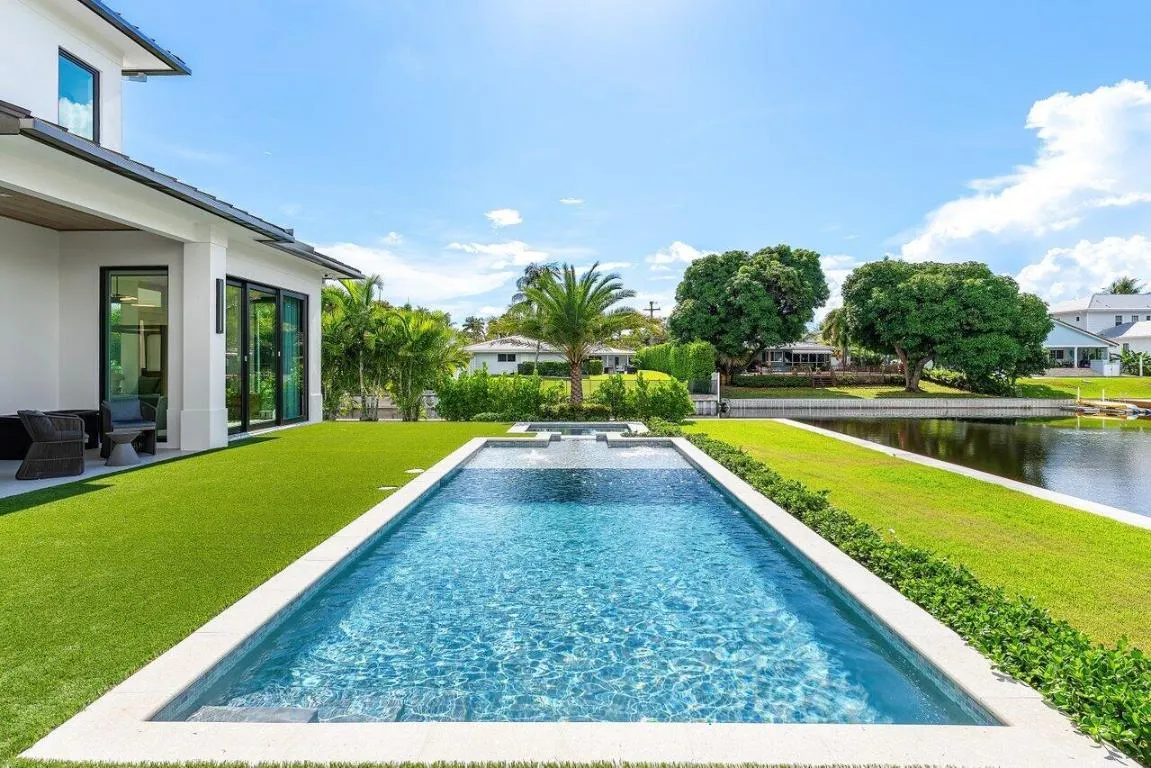 063-830LakeShoreDrive-DelrayBeach-FL-334