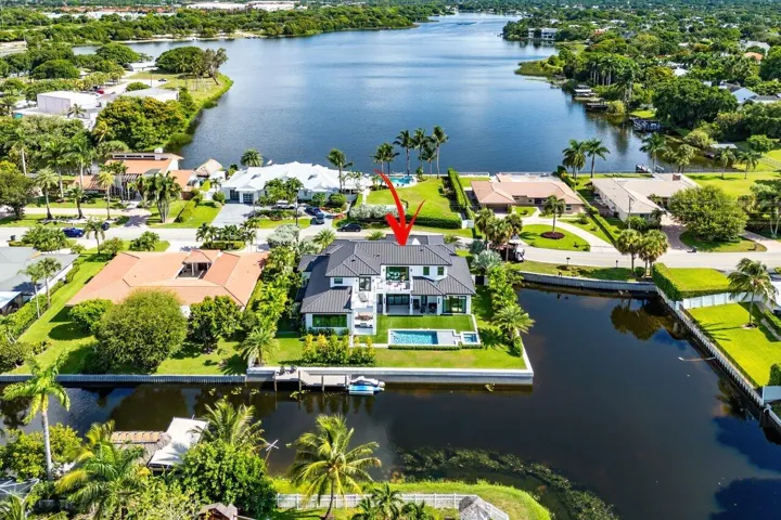 090-830LakeShoreDrive-DelrayBeach-FL-334