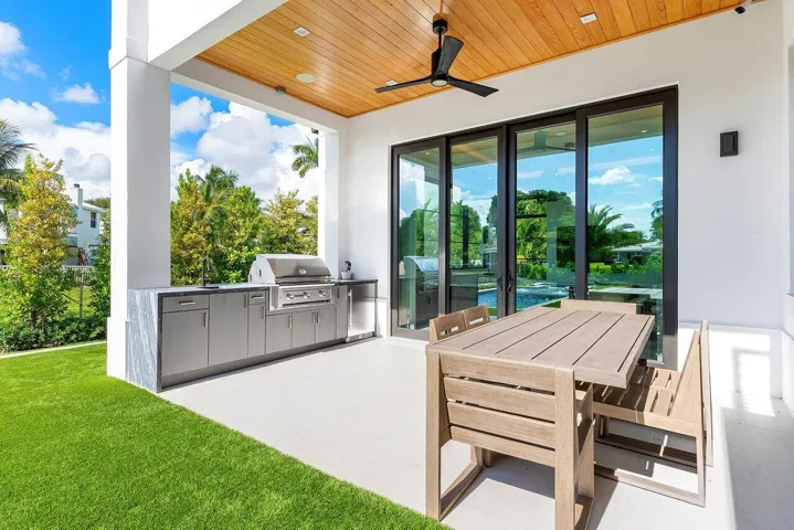 060-830LakeShoreDrive-DelrayBeach-FL-334