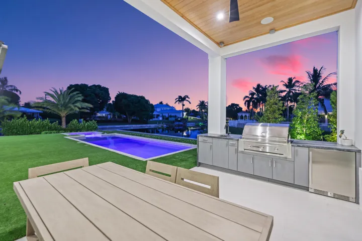 830 Lakeshore Dr - 24