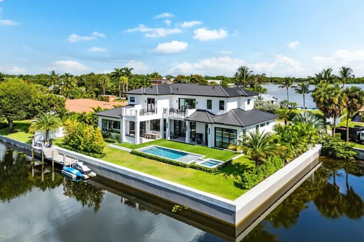 083-830LakeShoreDrive-DelrayBeach-FL-334