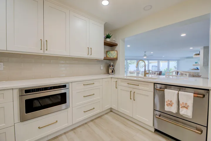 New kitchen and appliances