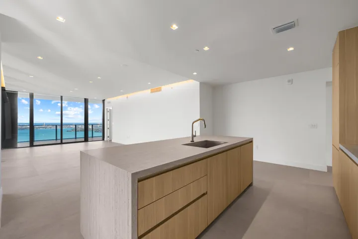 Kitchen/Living