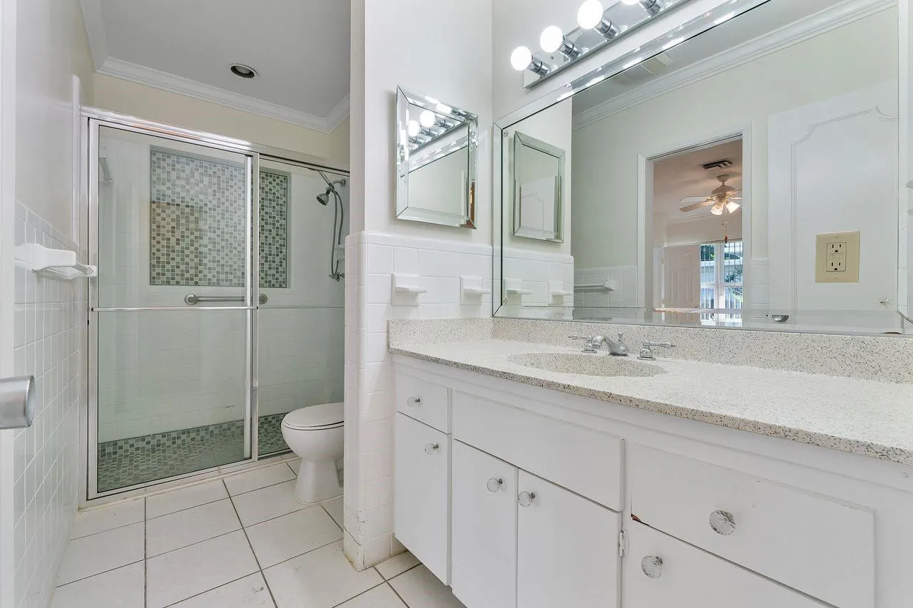 2md bathroom