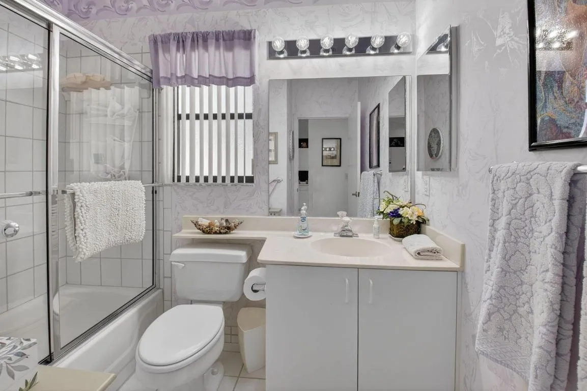 GUEST BATH