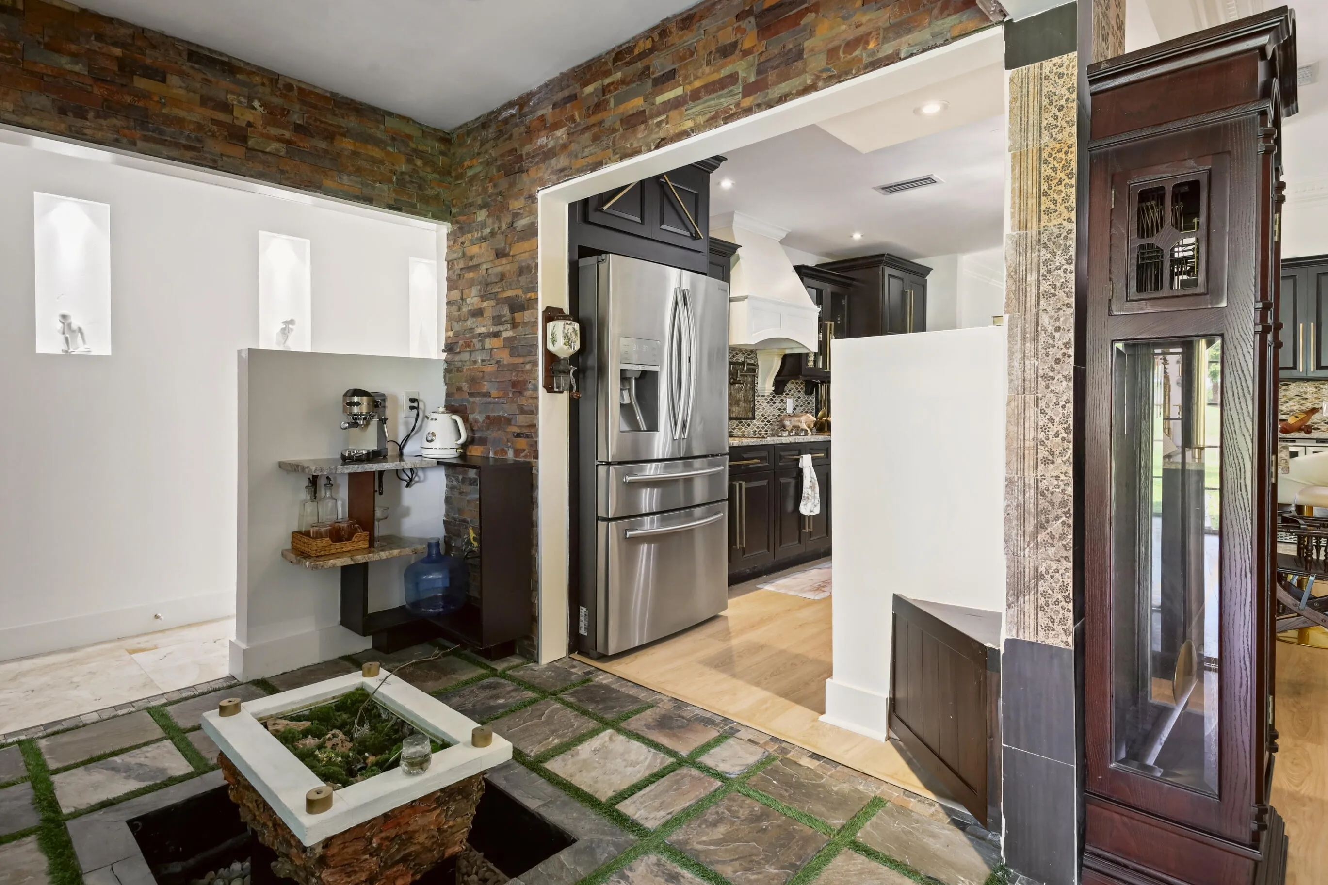 Property photo 31