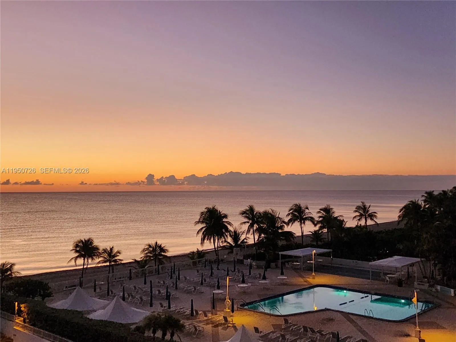 BEACHFRONT COMMUNITY