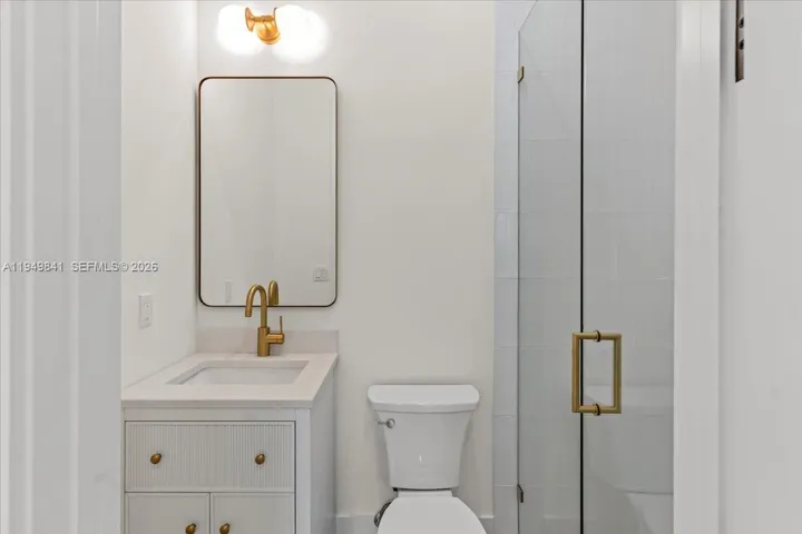 Bathroom 7
