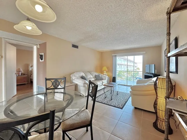 Living/Dining