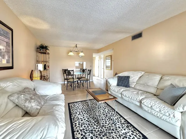 Living/Dining