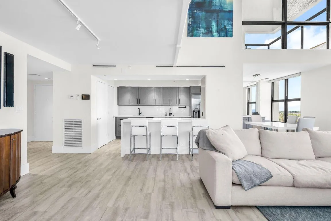 4-web-or-mls-photo-4