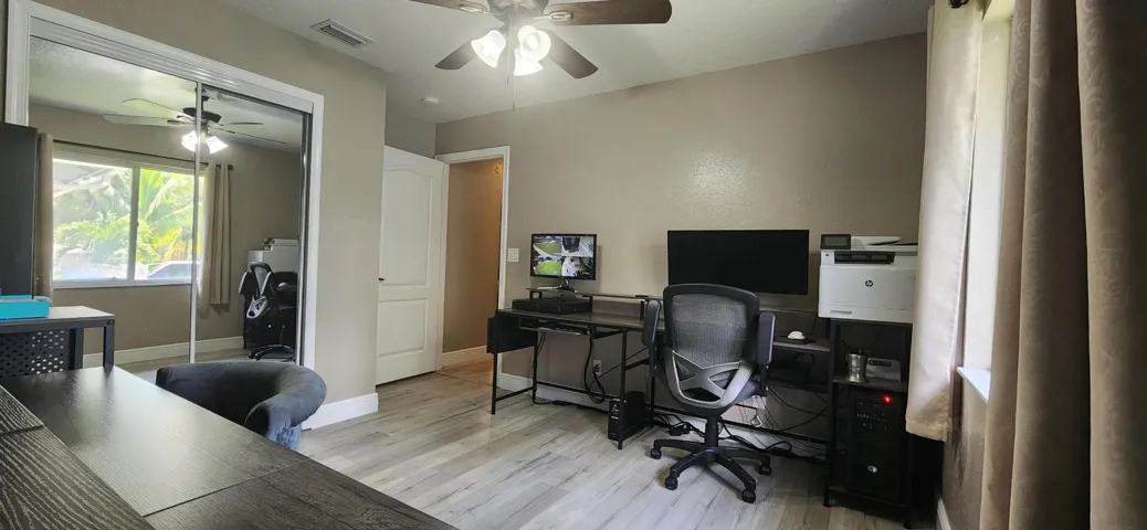 Office 1