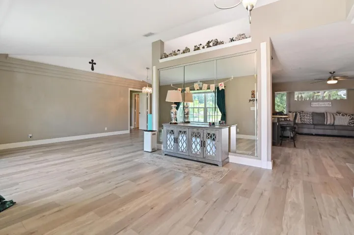 04 Living room 01