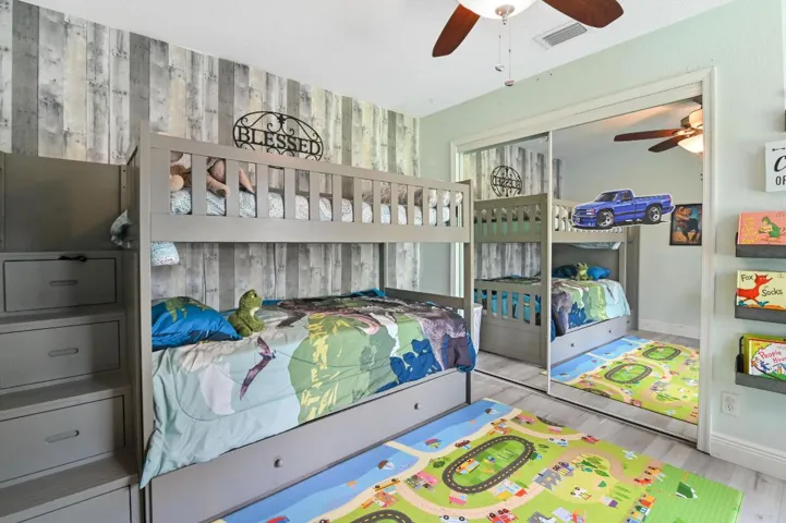 18 bedroom 02