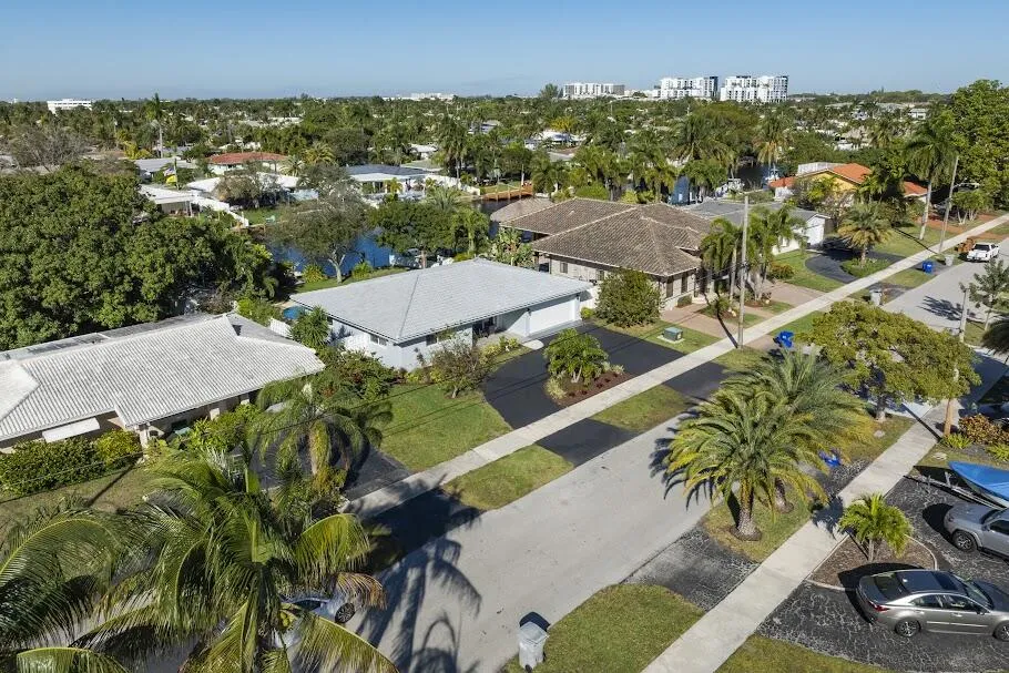 New Drone 1 front of house (Paul Ayala)