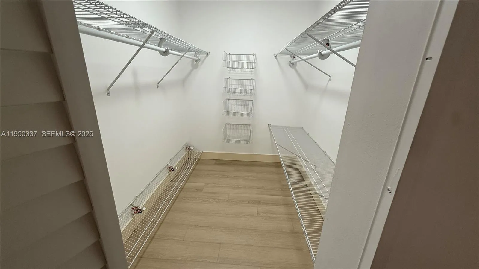 Walk-in Closet