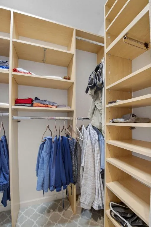 Walk in Closet