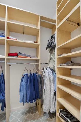 Walk in Closet