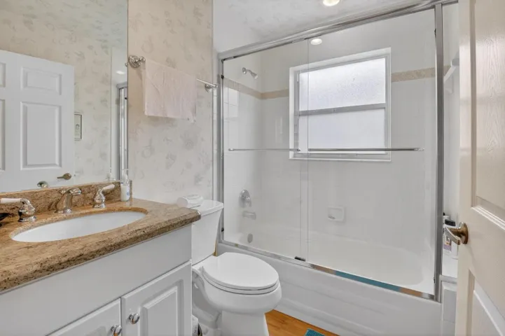 2nd Bathroom