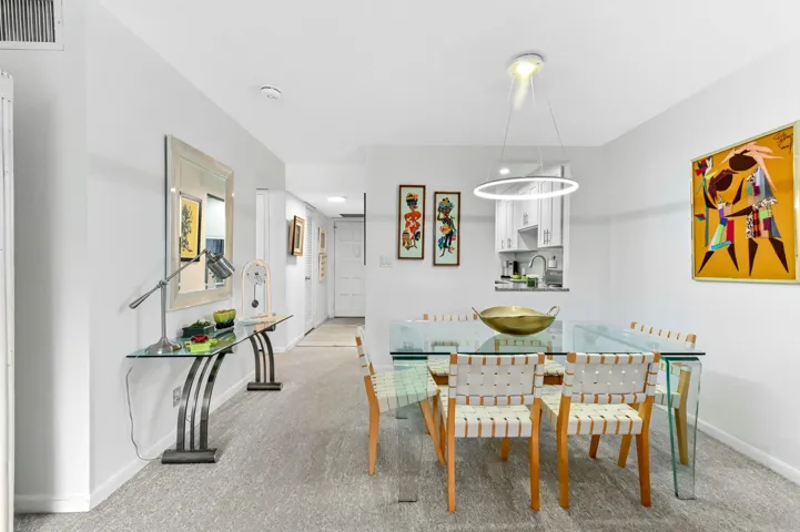 16 Dining room 02