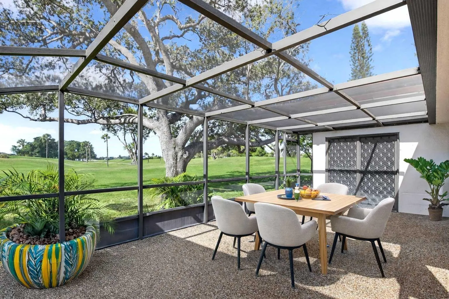 Outdoor screened porch to watch endless sunsets. 26/x12' WOW!