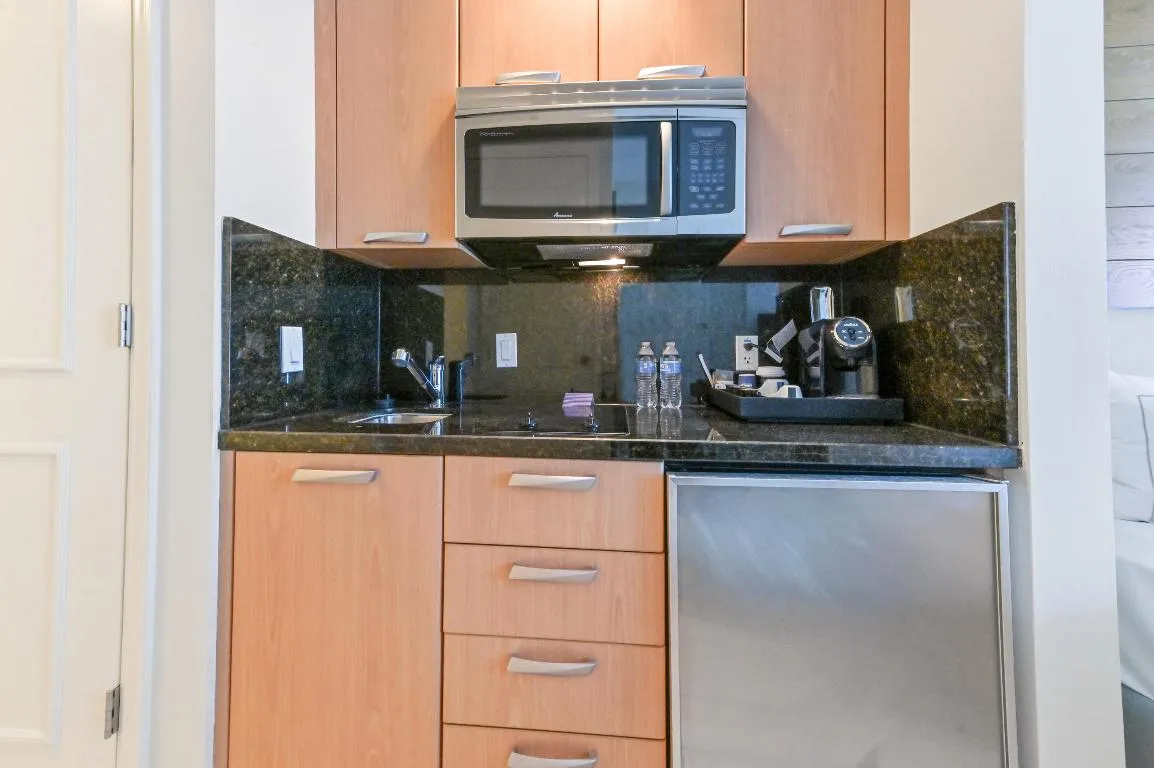 08 Kitchen 02