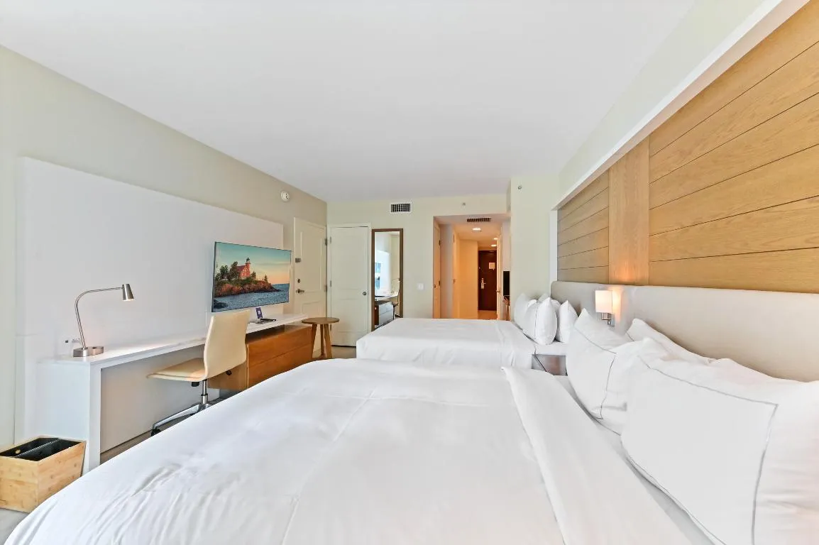 11 Bedroom 03