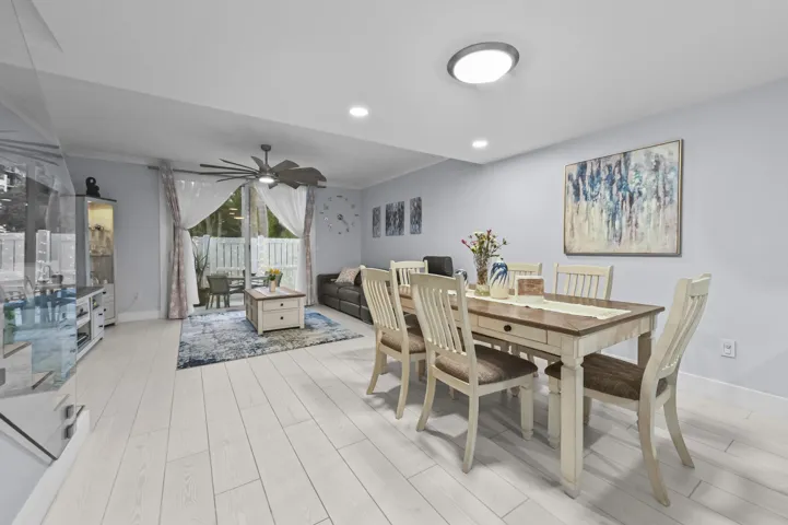 Dining to patio