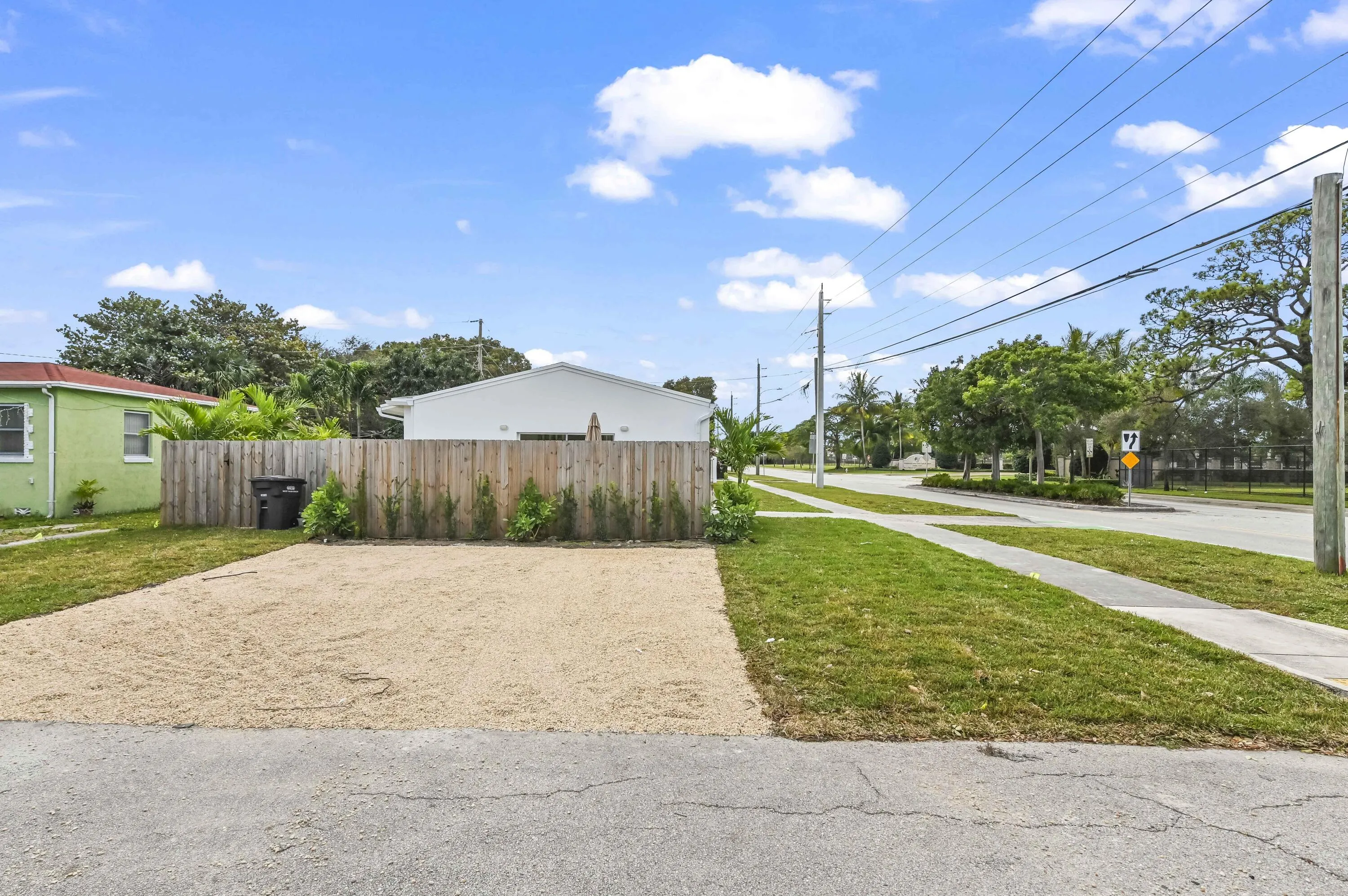 04 driveway 01