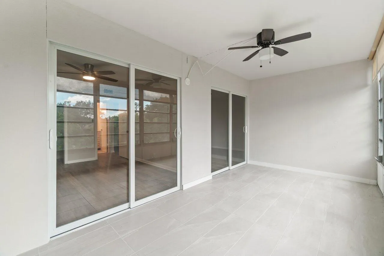 048-3024OakridgeD-DeerfieldBeach-FL-3344