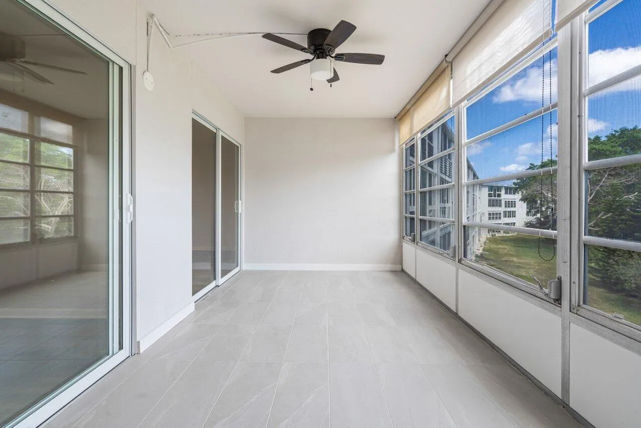 025-3024OakridgeD-DeerfieldBeach-FL-3344