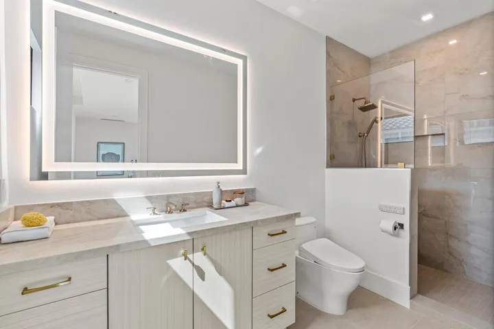 BATHROOM_2_DT