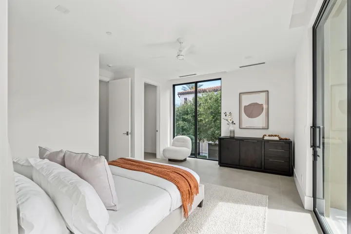 BEDROOM_2_ANGLE_DT