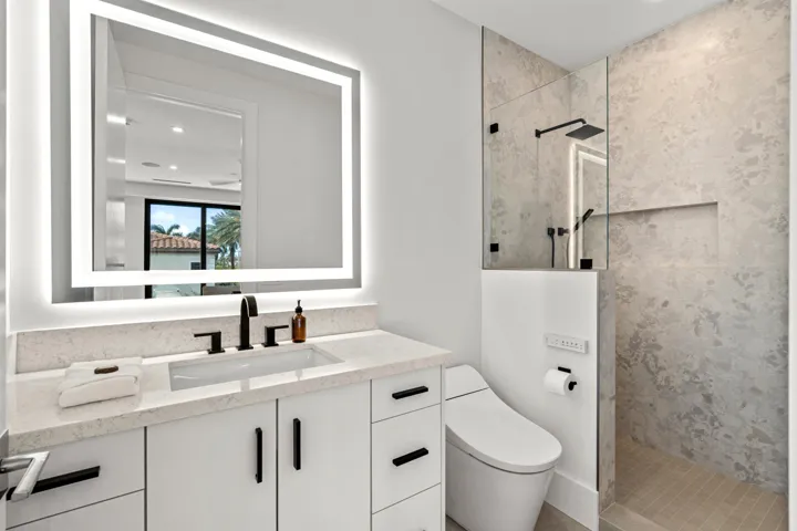 BATHROOM_1_DT