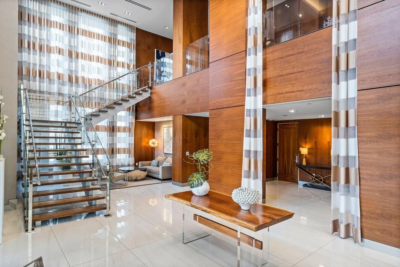 VB LOBBY