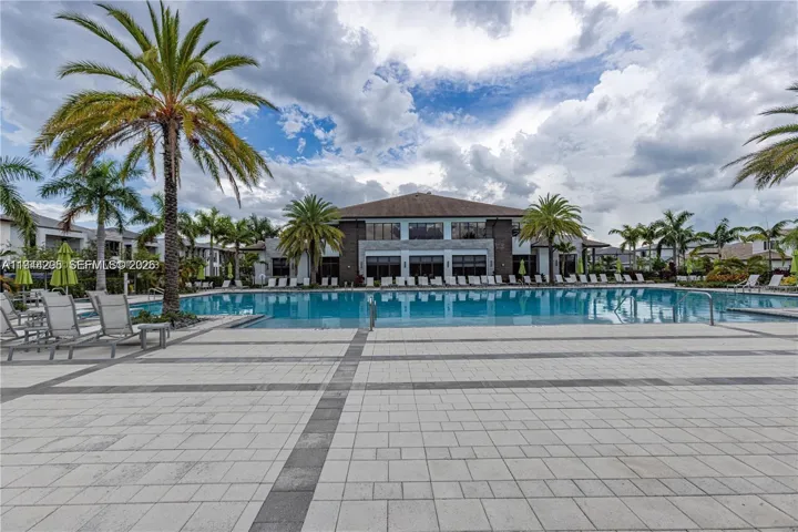 Large Swimming Pool