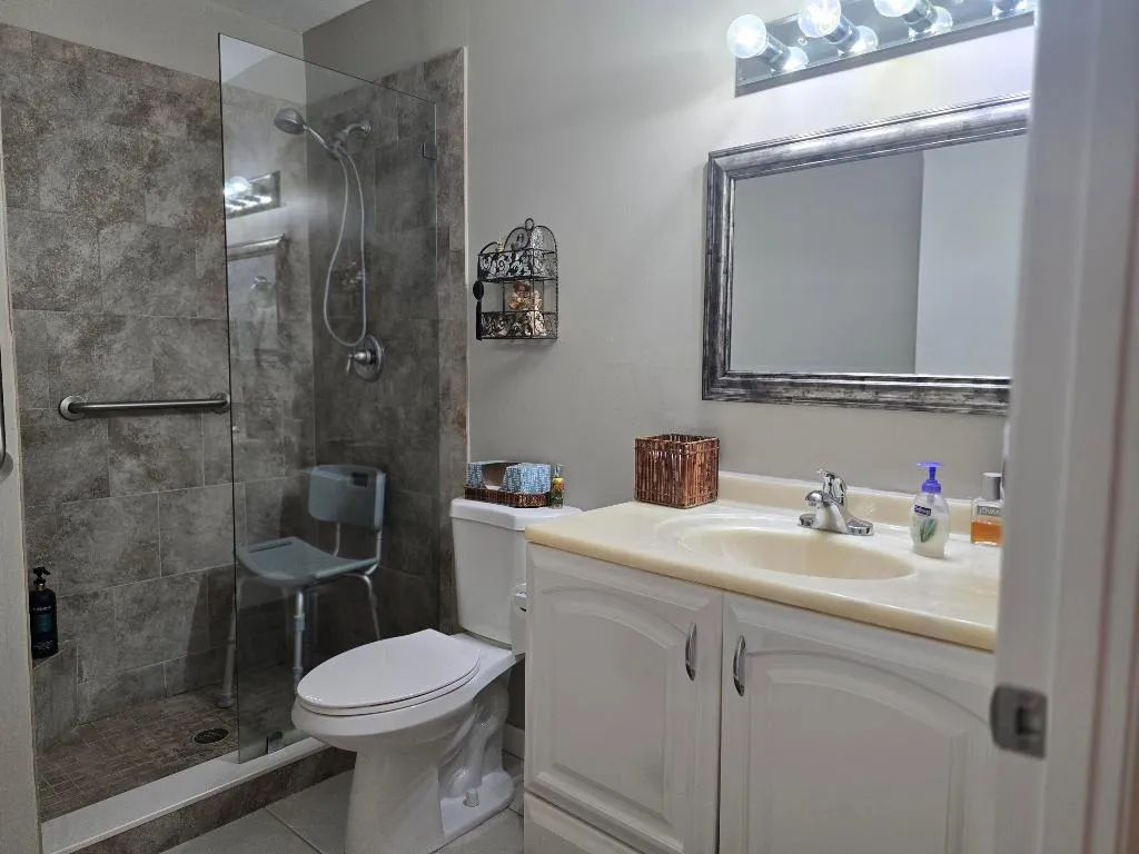 GUEST BATHROOM