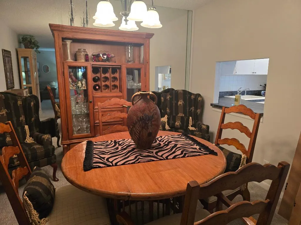 DINING RM
