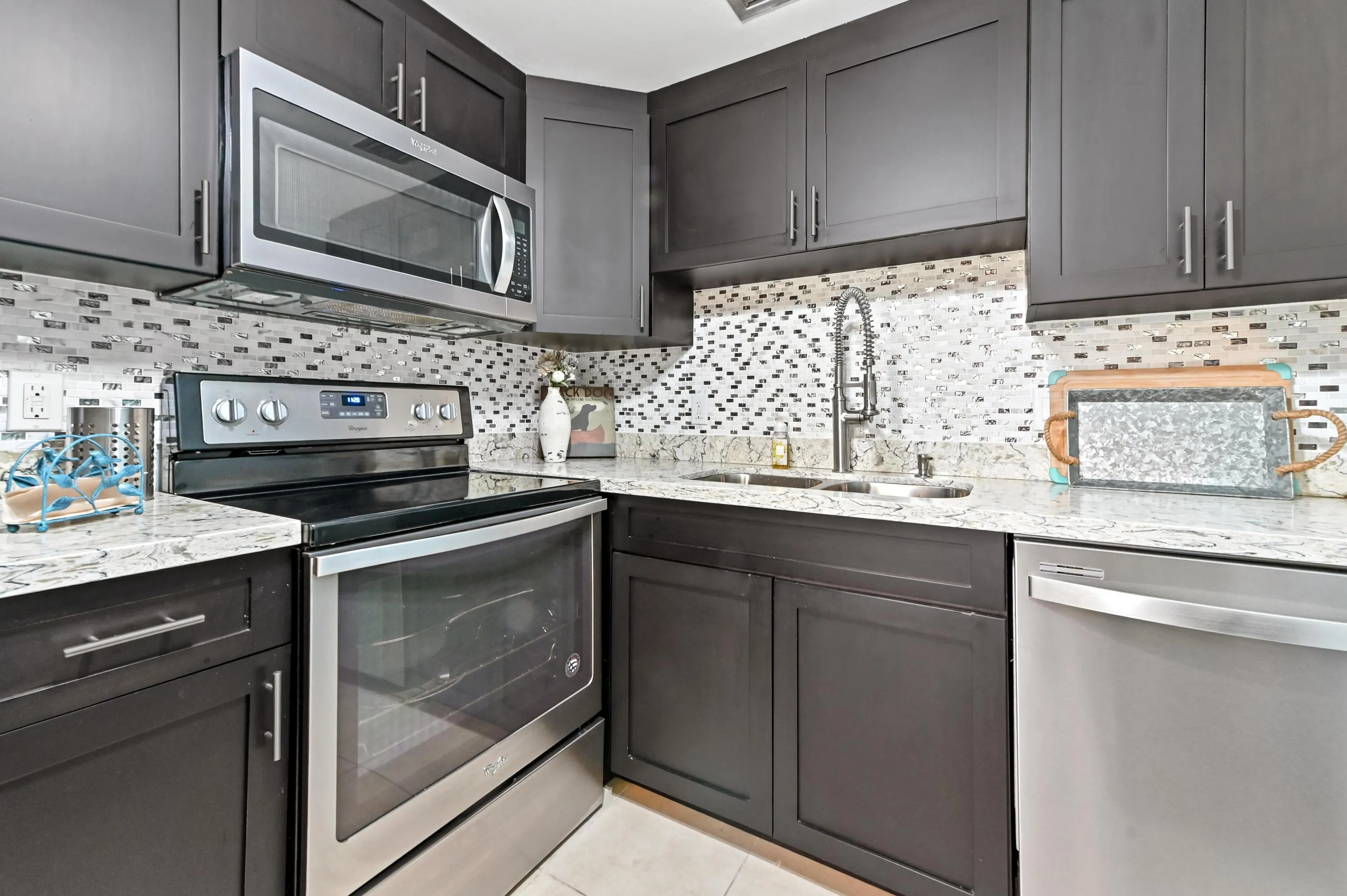 15 Kitchen 02