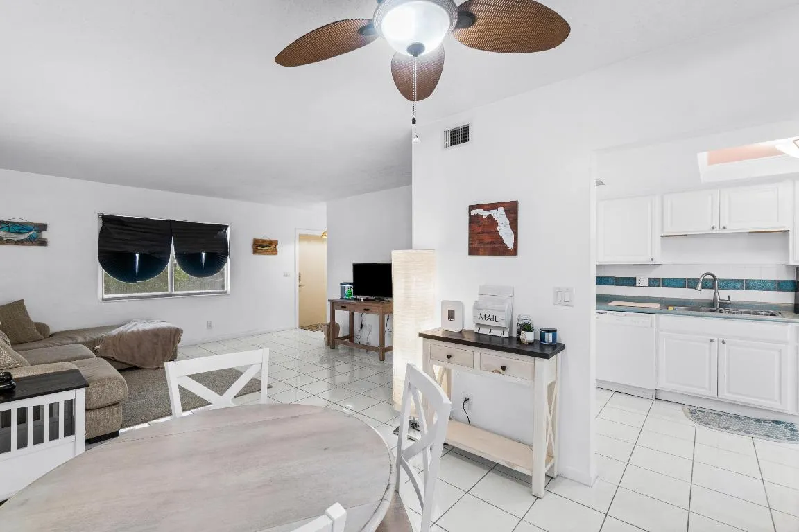 013-658Northeast6thCourt-BoyntonBeach-FL