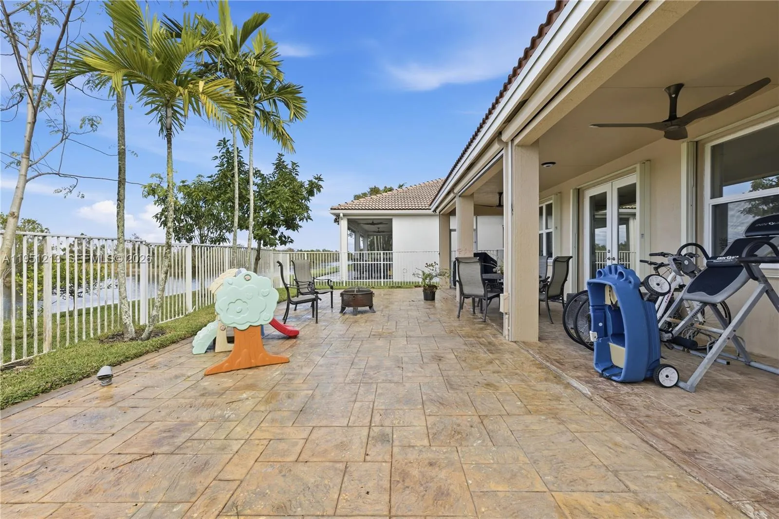 Property photo 38