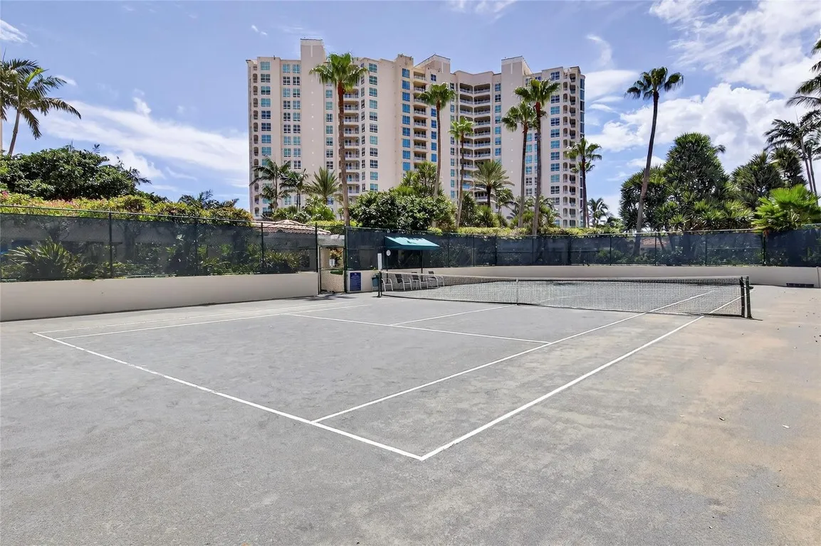 Tennis court
