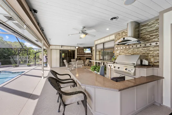 OUT DOOR KITCHEN